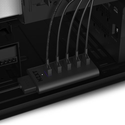 NZXT (AC-IUSBH-M3) Internal USB 2.0 Expansion Hub (Black)